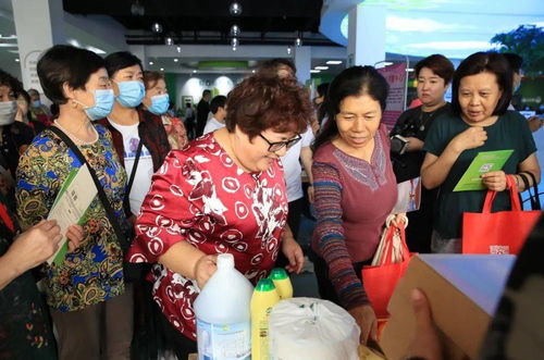 濰坊首個(gè)家政大集圓滿落幕，2000余人共赴巾幗家政廣場趕集盛宴